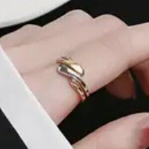 Modern Gold & Silver Color Nesting Rings Adjustable Quantity 2 NWT